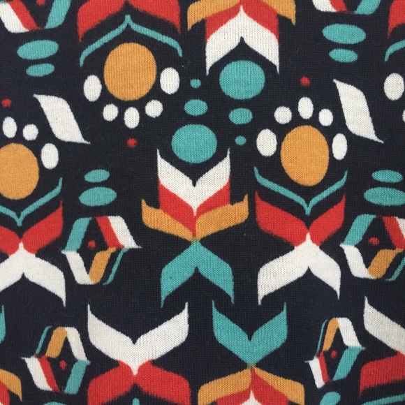 LuLaRoe Classic T Abstract Tribal Floral Size XS - Picture 3 of 5